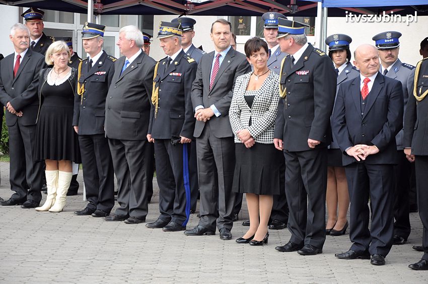 Przekazanie samochodów strażackich w Szubinie
