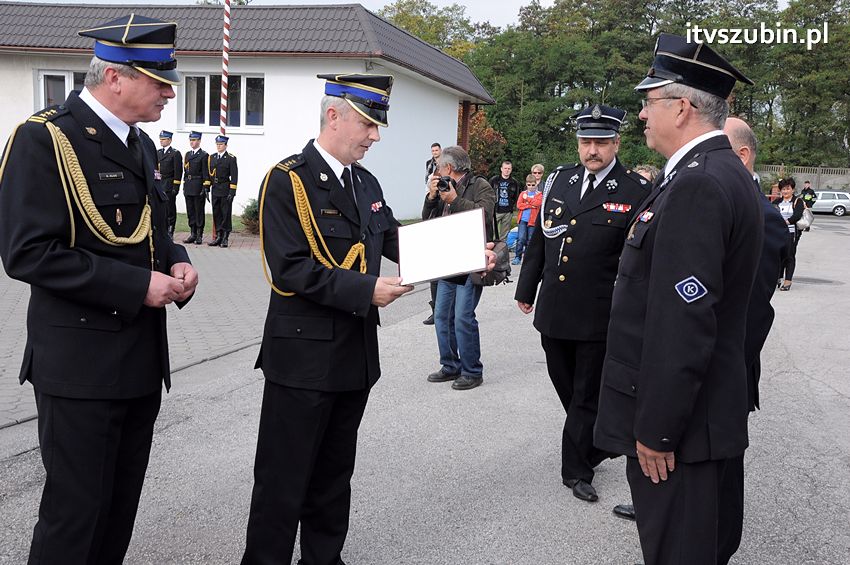 Przekazanie samochodów strażackich w Szubinie