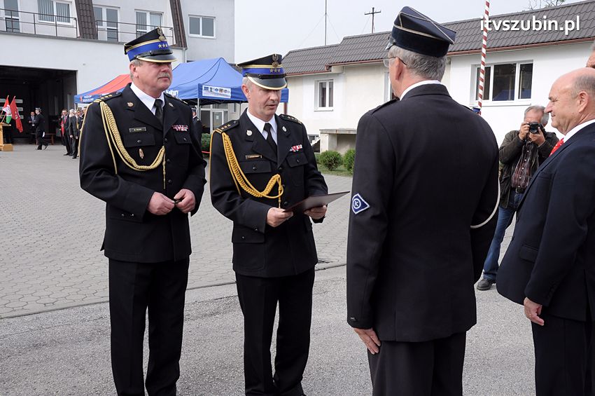 Przekazanie samochodów strażackich w Szubinie