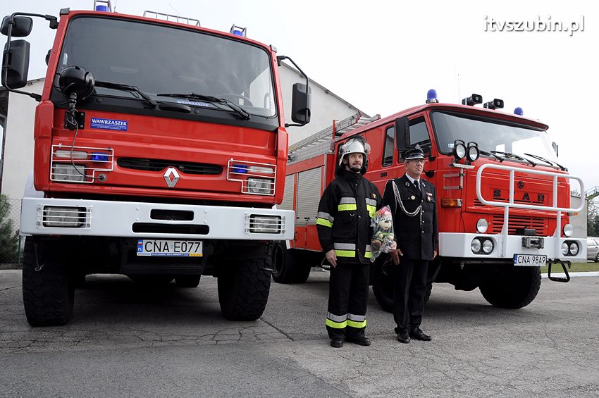 Przekazanie samochodów strażackich w Szubinie