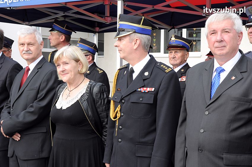 Przekazanie samochodów strażackich w Szubinie