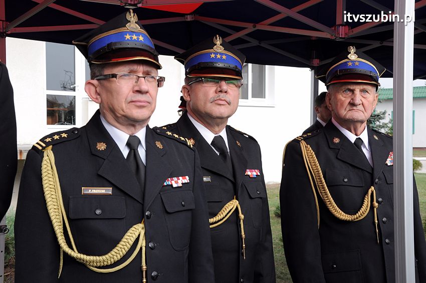 Przekazanie samochodów strażackich w Szubinie