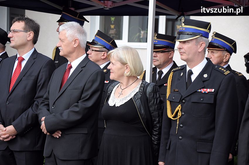 Przekazanie samochodów strażackich w Szubinie