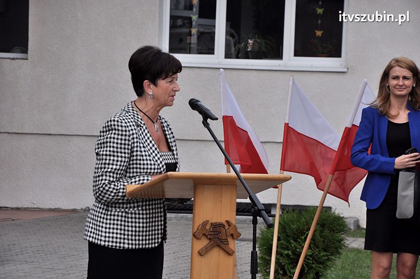 Przekazanie samochodów strażackich w Szubinie