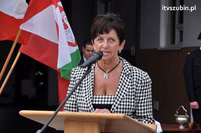 Przekazanie samochodów strażackich w Szubinie