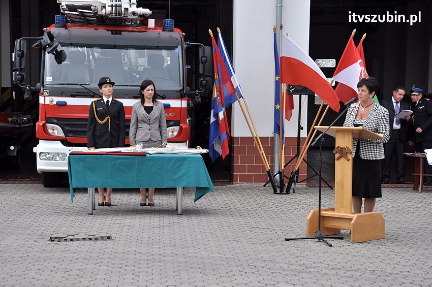 Przekazanie samochodów strażackich w Szubinie