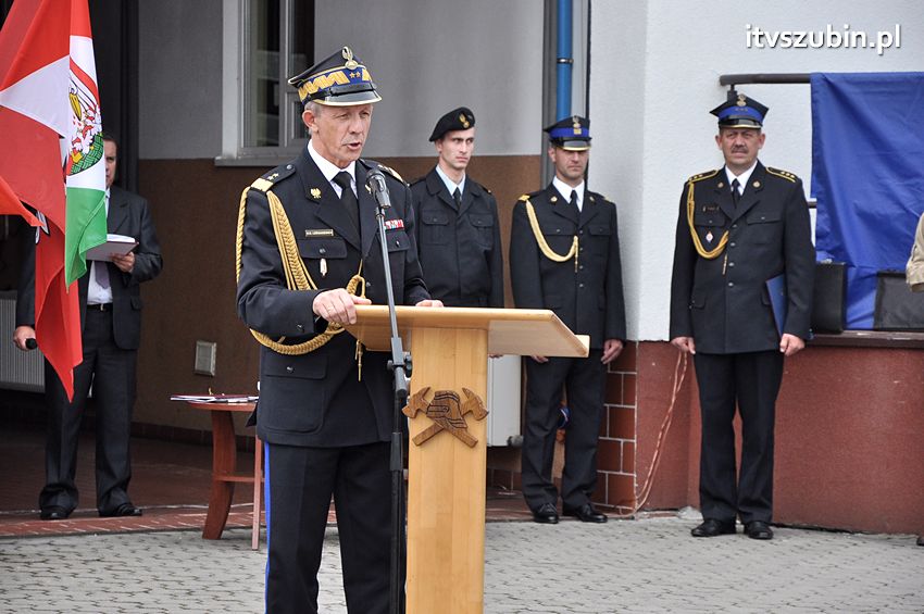 Przekazanie samochodów strażackich w Szubinie