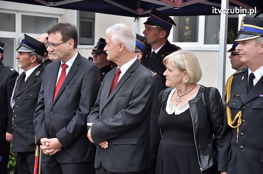 Przekazanie samochodów strażackich w Szubinie