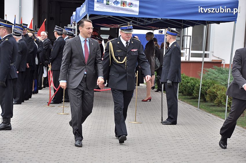 Przekazanie samochodów strażackich w Szubinie