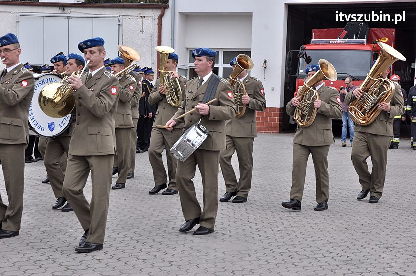 Przekazanie samochodów strażackich w Szubinie