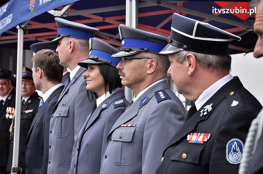 Przekazanie samochodów strażackich w Szubinie