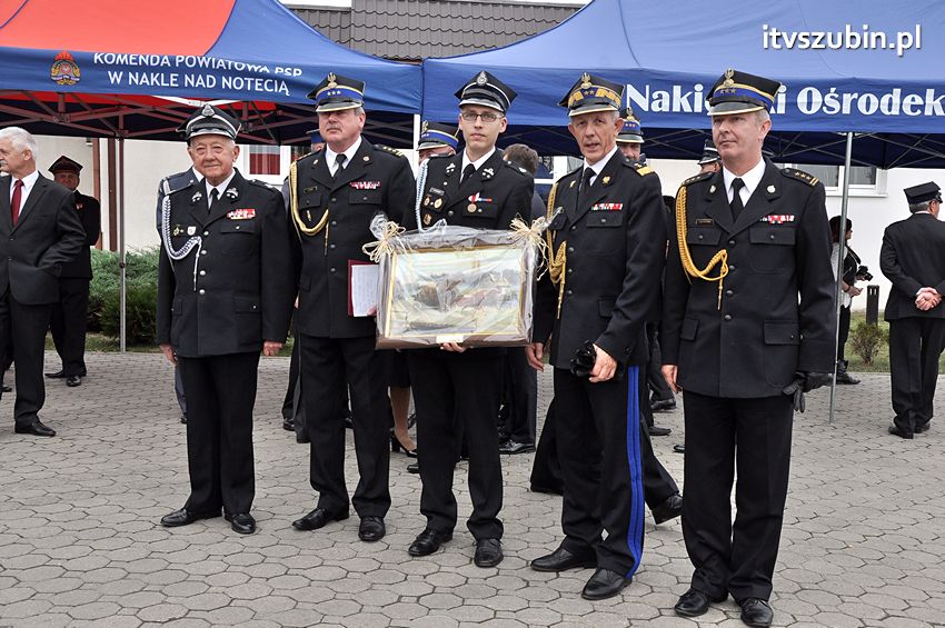 Przekazanie samochodów strażackich w Szubinie