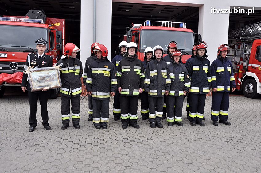 Przekazanie samochodów strażackich w Szubinie