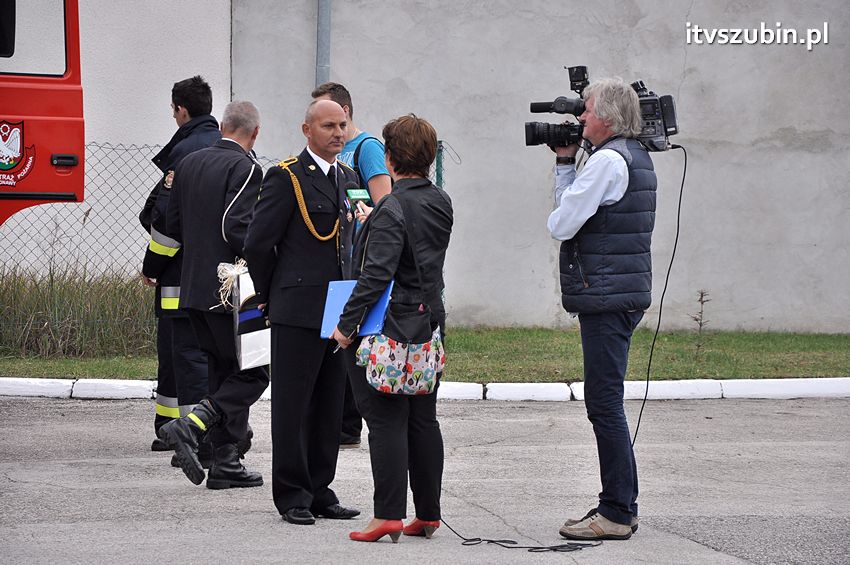 Przekazanie samochodów strażackich w Szubinie