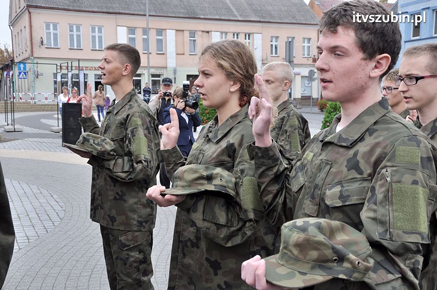 Uroczyste ślubowanie klas pierwszych, przysięga klasy wojskowej