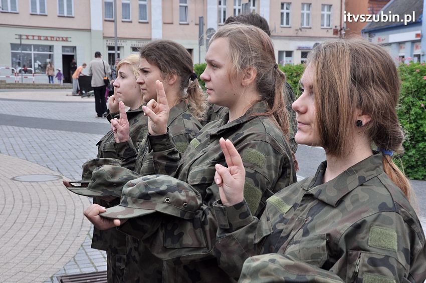 Uroczyste ślubowanie klas pierwszych, przysięga klasy wojskowej
