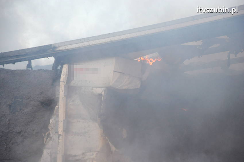Poranny pożar samochodu ciężarowego