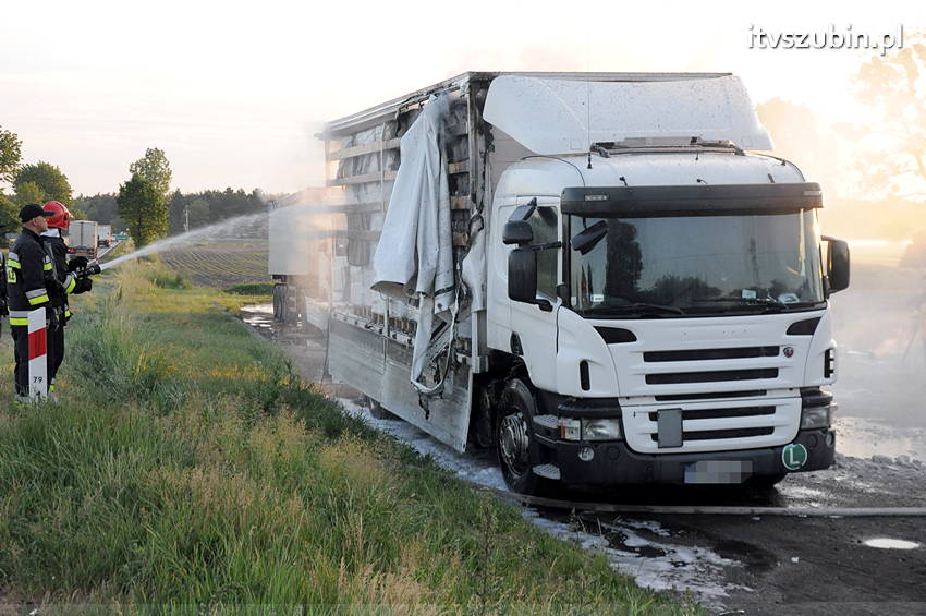Poranny pożar samochodu ciężarowego
