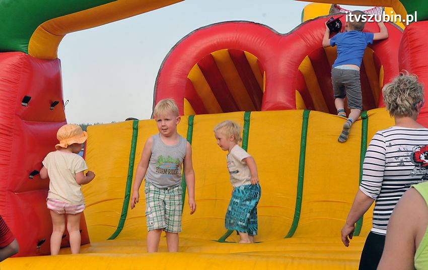 Festyn z okazji Dnia Dziecka w Pińsku