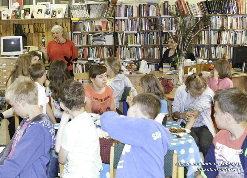 Maraton w szubińskiej bibliotece