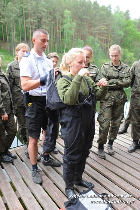 Obóz ?wojskowych? z ITL z ZSP w Szubinie w Krówce Leśnej