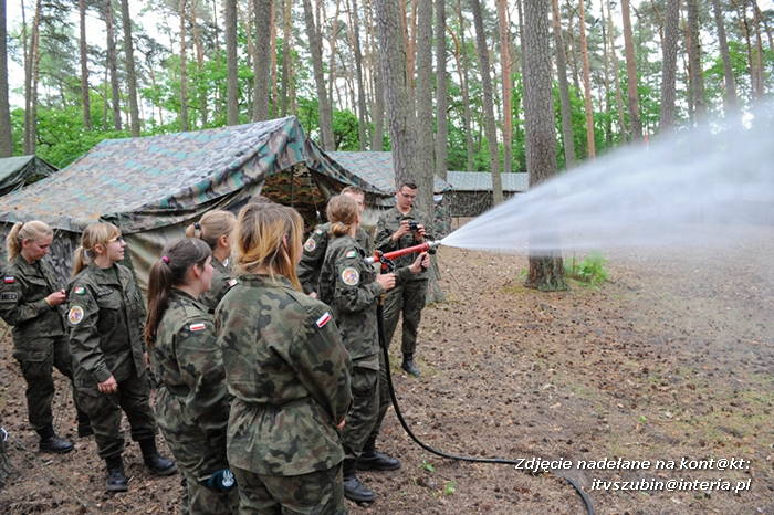 Obóz ?wojskowych? z ITL z ZSP w Szubinie w Krówce Leśnej