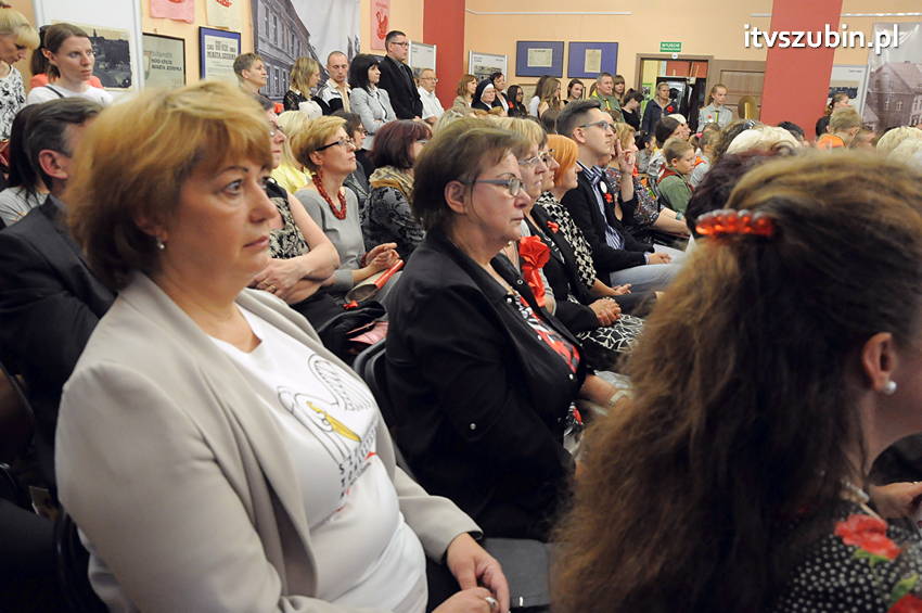 Międzynarodowa Kapituła Orderu Uśmiechu z Kanclerzem na czele w Szubinie