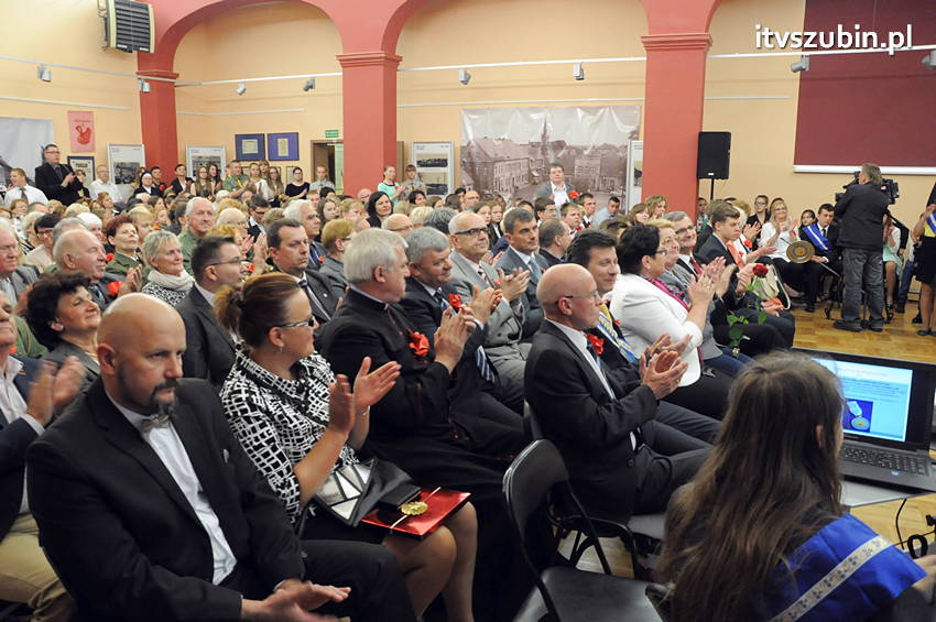 Międzynarodowa Kapituła Orderu Uśmiechu z Kanclerzem na czele w Szubinie