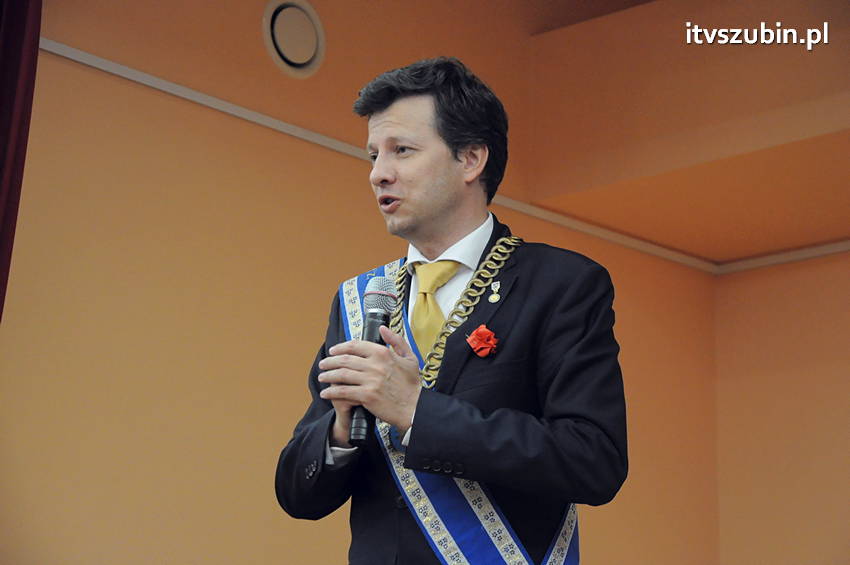 Międzynarodowa Kapituła Orderu Uśmiechu z Kanclerzem na czele w Szubinie