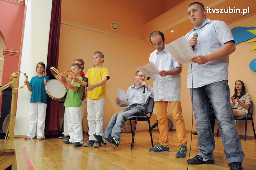 Międzynarodowa Kapituła Orderu Uśmiechu z Kanclerzem na czele w Szubinie