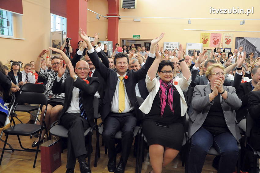 Międzynarodowa Kapituła Orderu Uśmiechu z Kanclerzem na czele w Szubinie