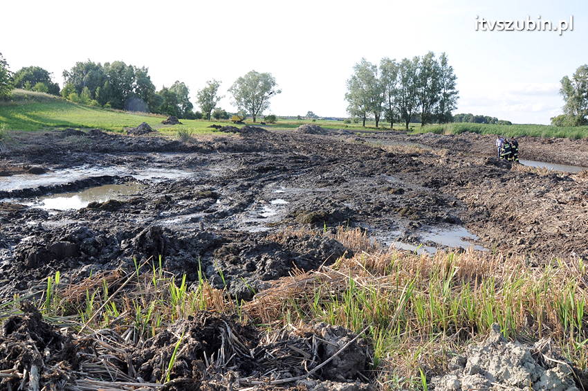 Koparką natrafił na trzy pociski