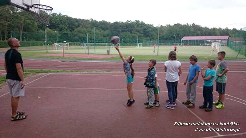 UKS Wyspiański na obozie w Sierakowie