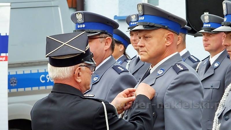 Odznaczenia i awanse dla policjantów powiatu nakielskiego