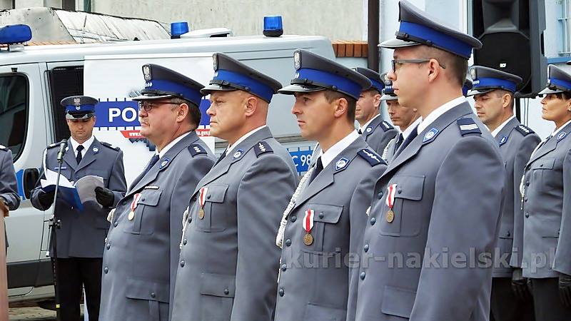 Odznaczenia i awanse dla policjantów powiatu nakielskiego