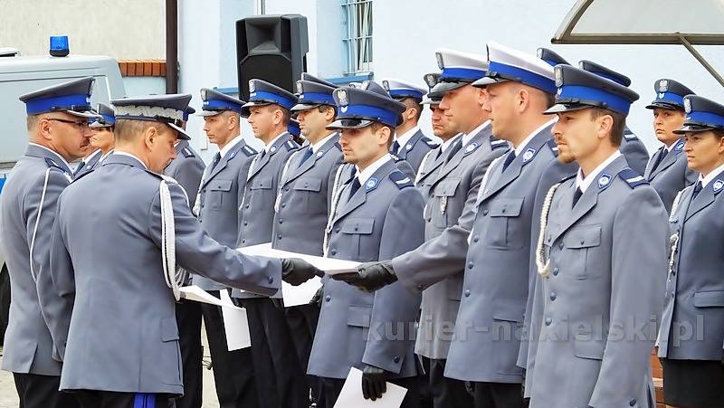 Odznaczenia i awanse dla policjantów powiatu nakielskiego