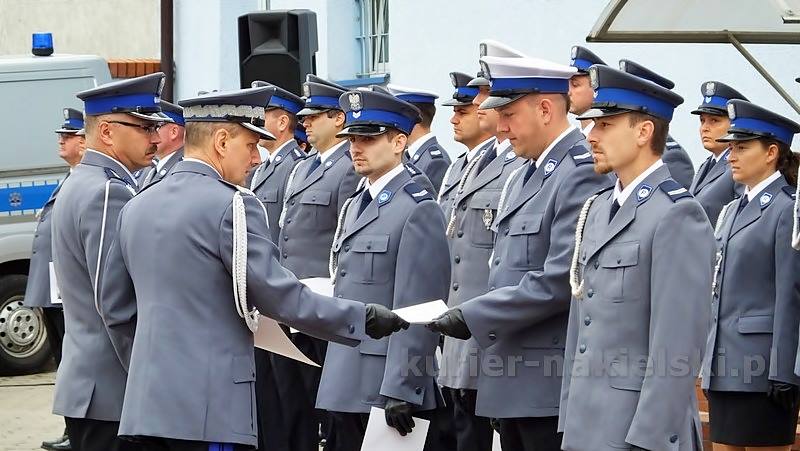 Odznaczenia i awanse dla policjantów powiatu nakielskiego