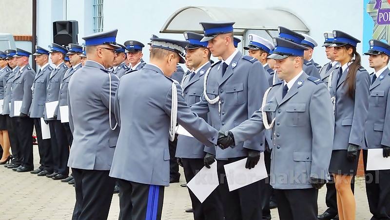 Odznaczenia i awanse dla policjantów powiatu nakielskiego