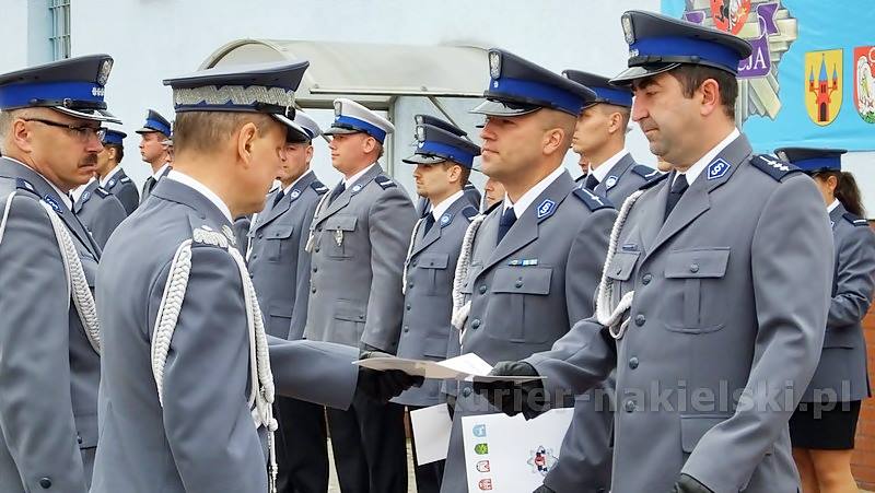 Odznaczenia i awanse dla policjantów powiatu nakielskiego