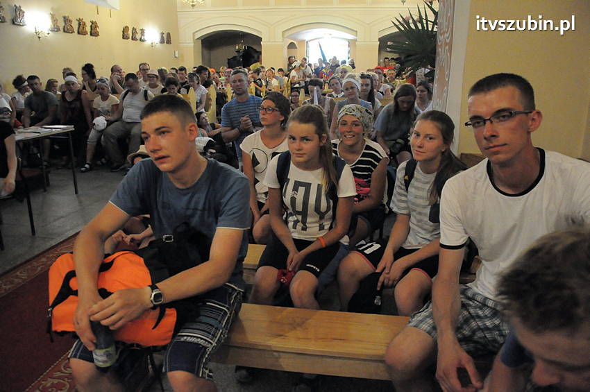 Pielgrzymka z Kościerzyny w drodze na Jasną Górę dotarła do Szubina