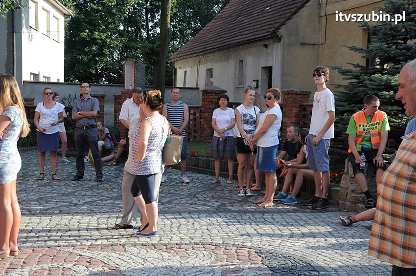 Pielgrzymka z Kościerzyny w drodze na Jasną Górę dotarła do Szubina