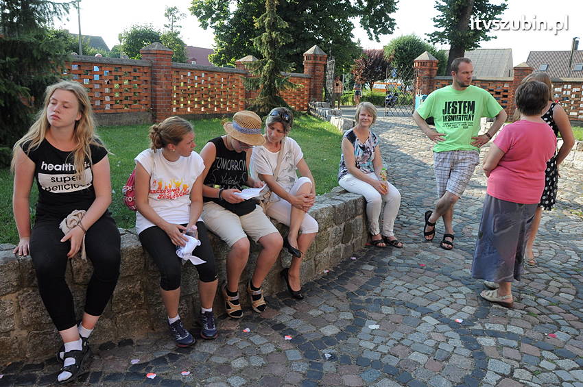 Pielgrzymka z Kościerzyny w drodze na Jasną Górę dotarła do Szubina