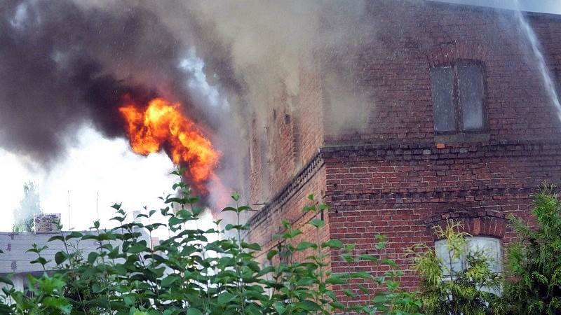 Pożar budynku przy Placu Konopnickiej w Nakle nad Notecią