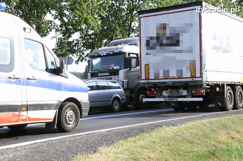 Wypadek w Dąbrówce Słupskiej i kolizja w Szubinie