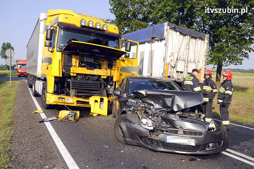 Wypadek w Dąbrówce Słupskiej i kolizja w Szubinie