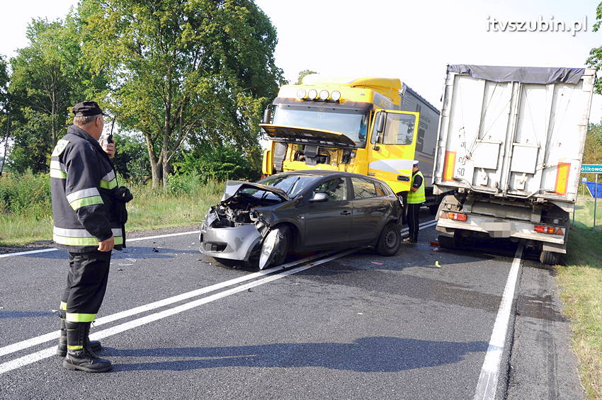 Wypadek w Dąbrówce Słupskiej i kolizja w Szubinie