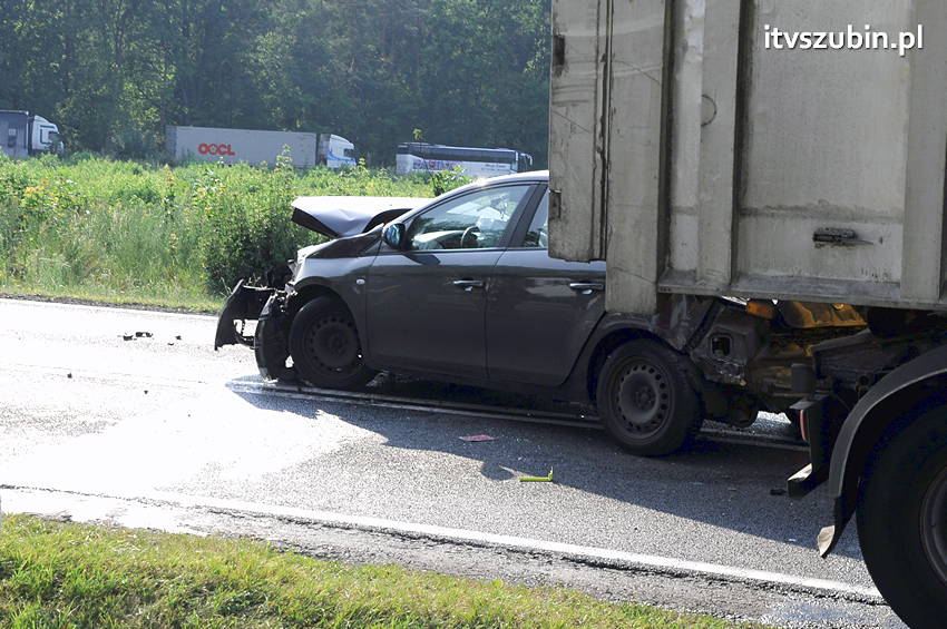 Wypadek w Dąbrówce Słupskiej i kolizja w Szubinie