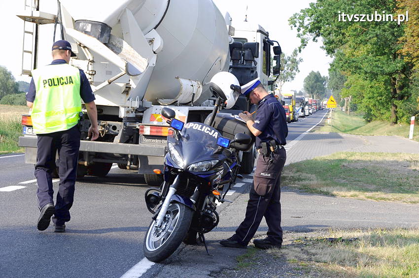 Wypadek w Dąbrówce Słupskiej i kolizja w Szubinie