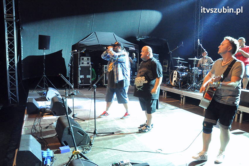 Zespół Piersi w Szubinie