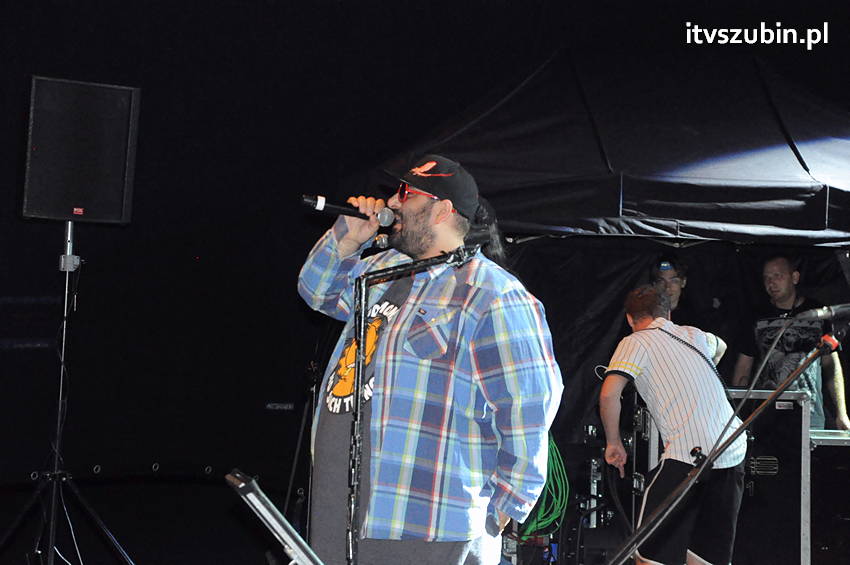 Zespół Piersi w Szubinie